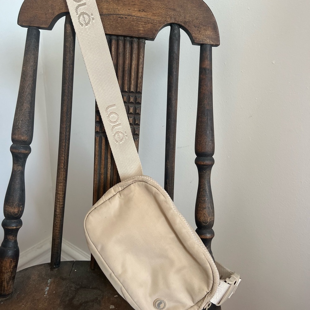 Lole Beige Belt Bag